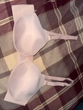 Bali Beige Seamless T-Shirt Bra No Underwire Sz 40C